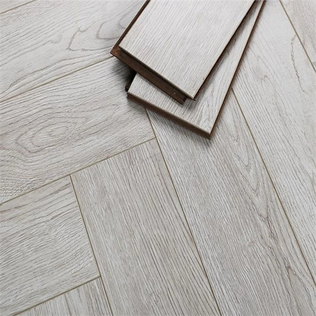 Ламинат HESSEN FLOOR  Grand Evolution Граб 44-15 600х100х12мм ФАСКА С6199